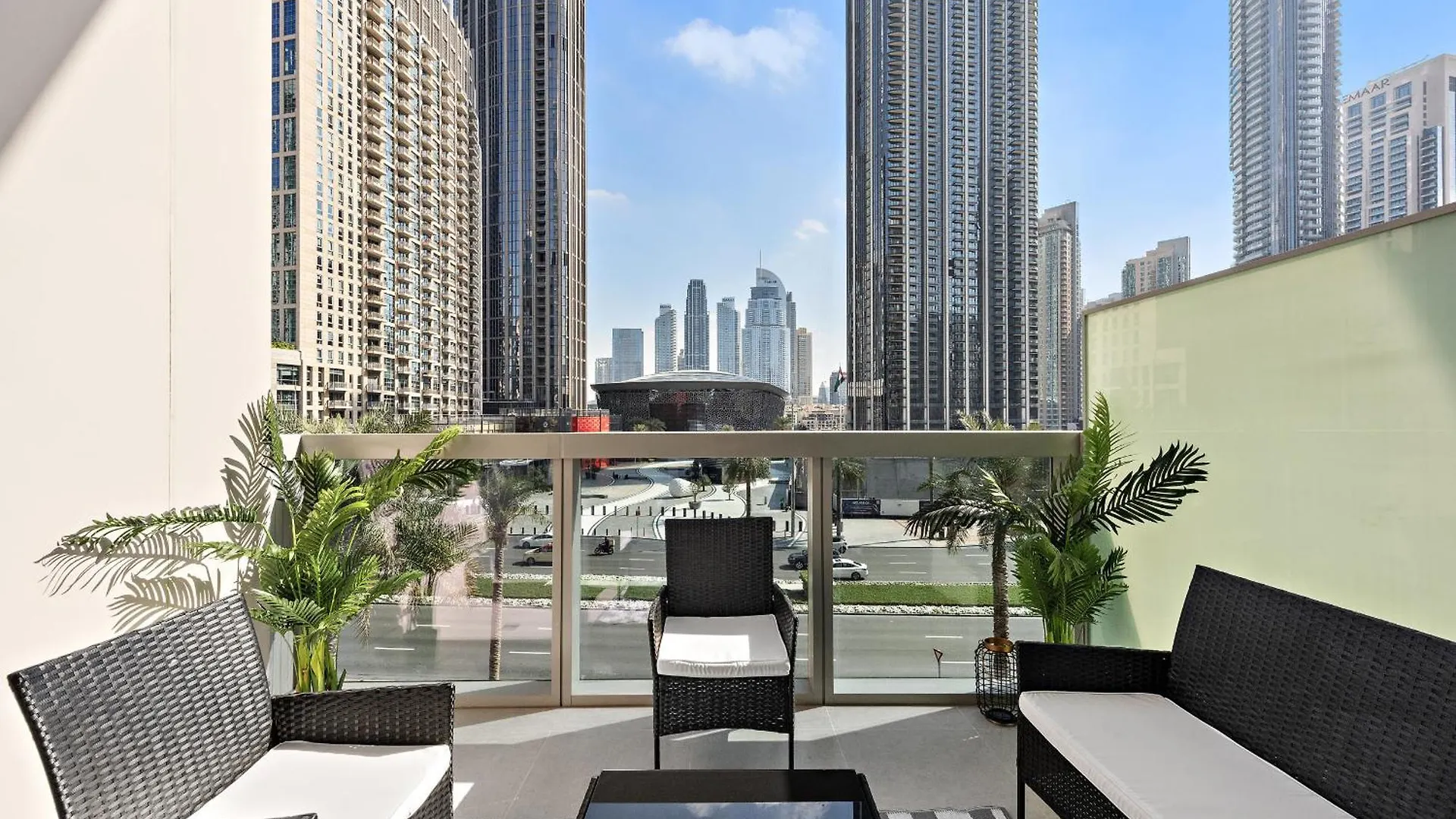 Апартаменты Vayk - Luxury 1 Bd In Downtown Дубай