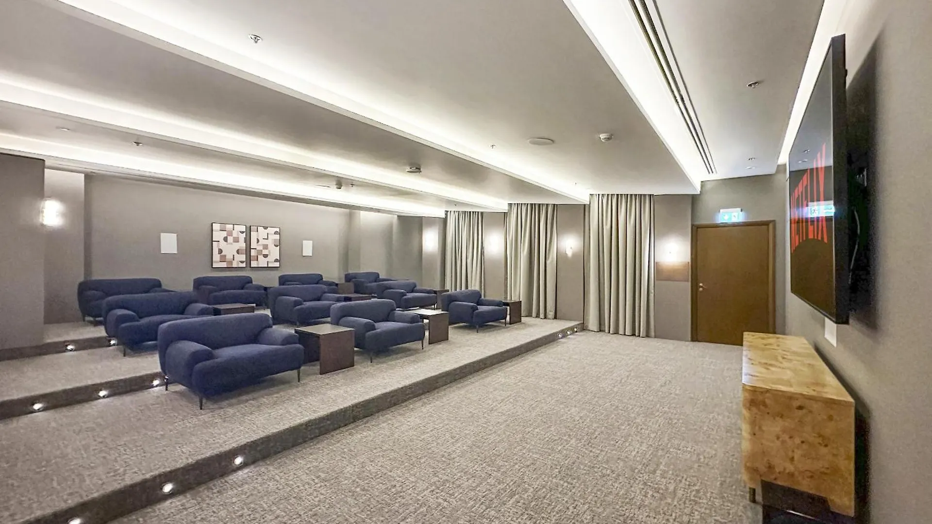 Апартаменты Vayk - Luxury 1 Bd In Downtown Дубай