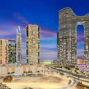 First Class 1br With Skyline View Apartment