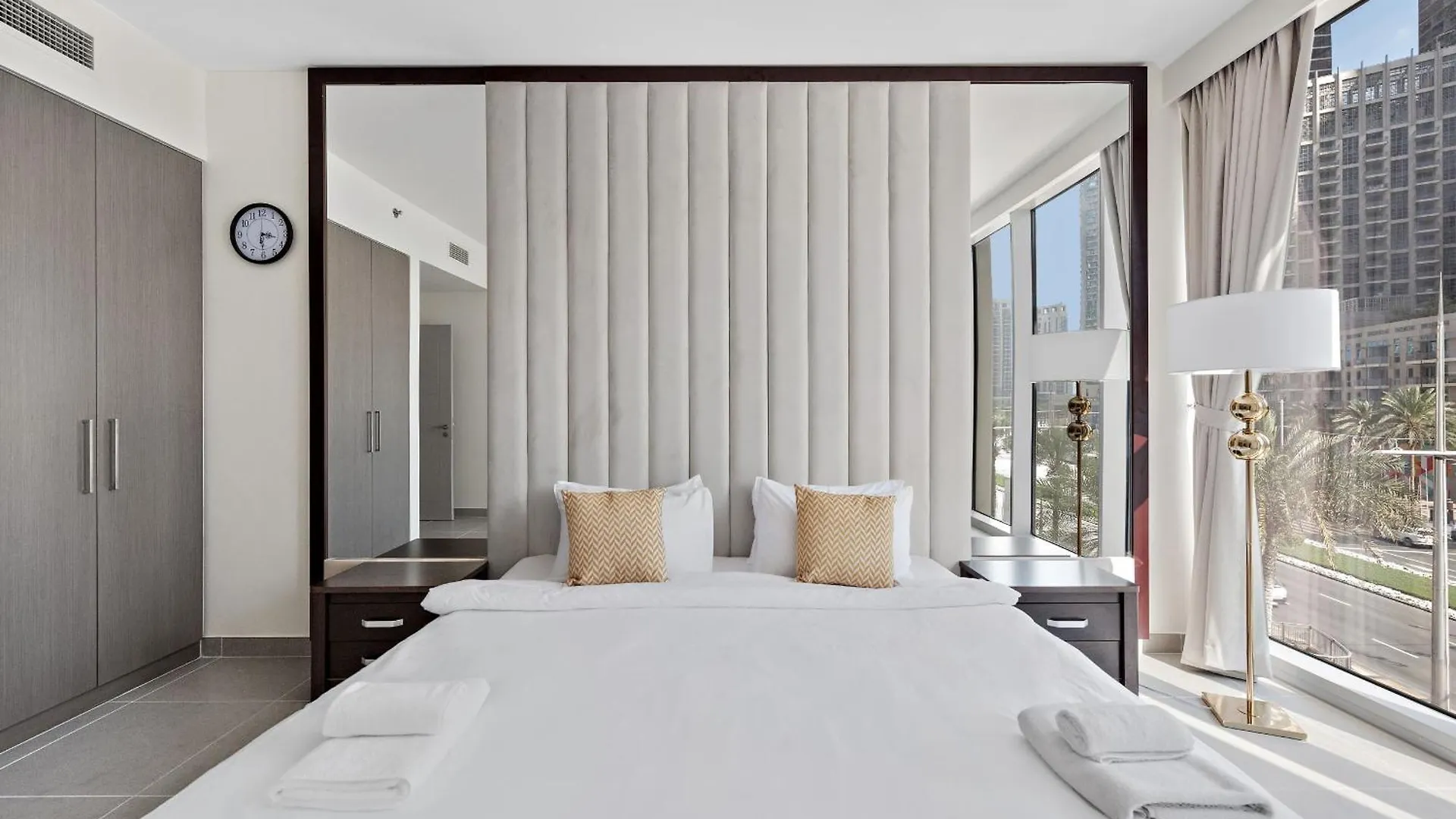 Vayk - Luxury 1 Bd In Downtown Apartment Dubai
