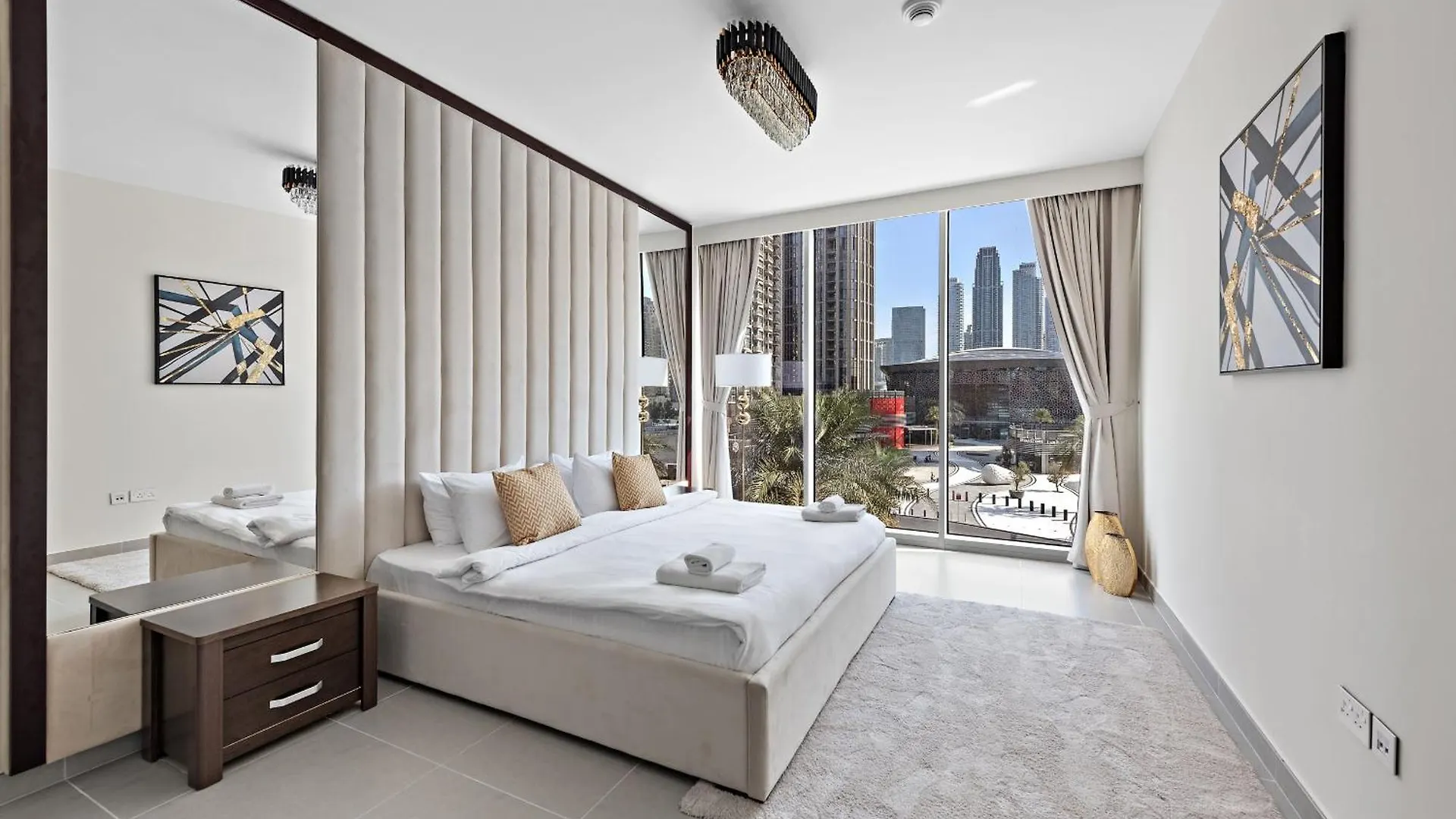 Vayk - Luxury 1 Bd In Downtown Apartment Dubai