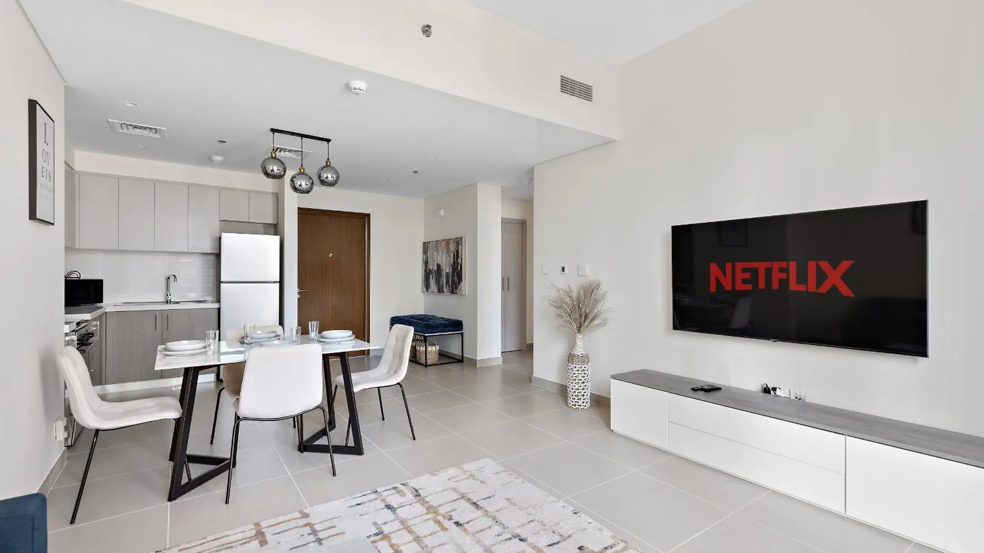 Vayk - Luxury 1 Bd In Downtown Apartment Dubai